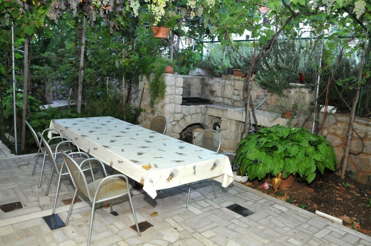Apartments Toic Крес Екстериор снимка